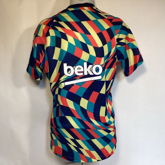 Nike FC Barcelona Soccer Jersey Women’s size Large pre match jersey - Picture 4 of 10